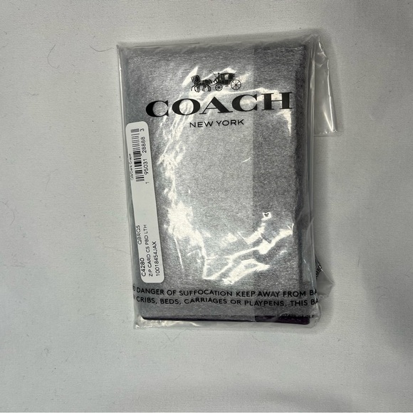 Coach Pebble Leather Zip Card Case - Dark Grape - Picture 3 of 5